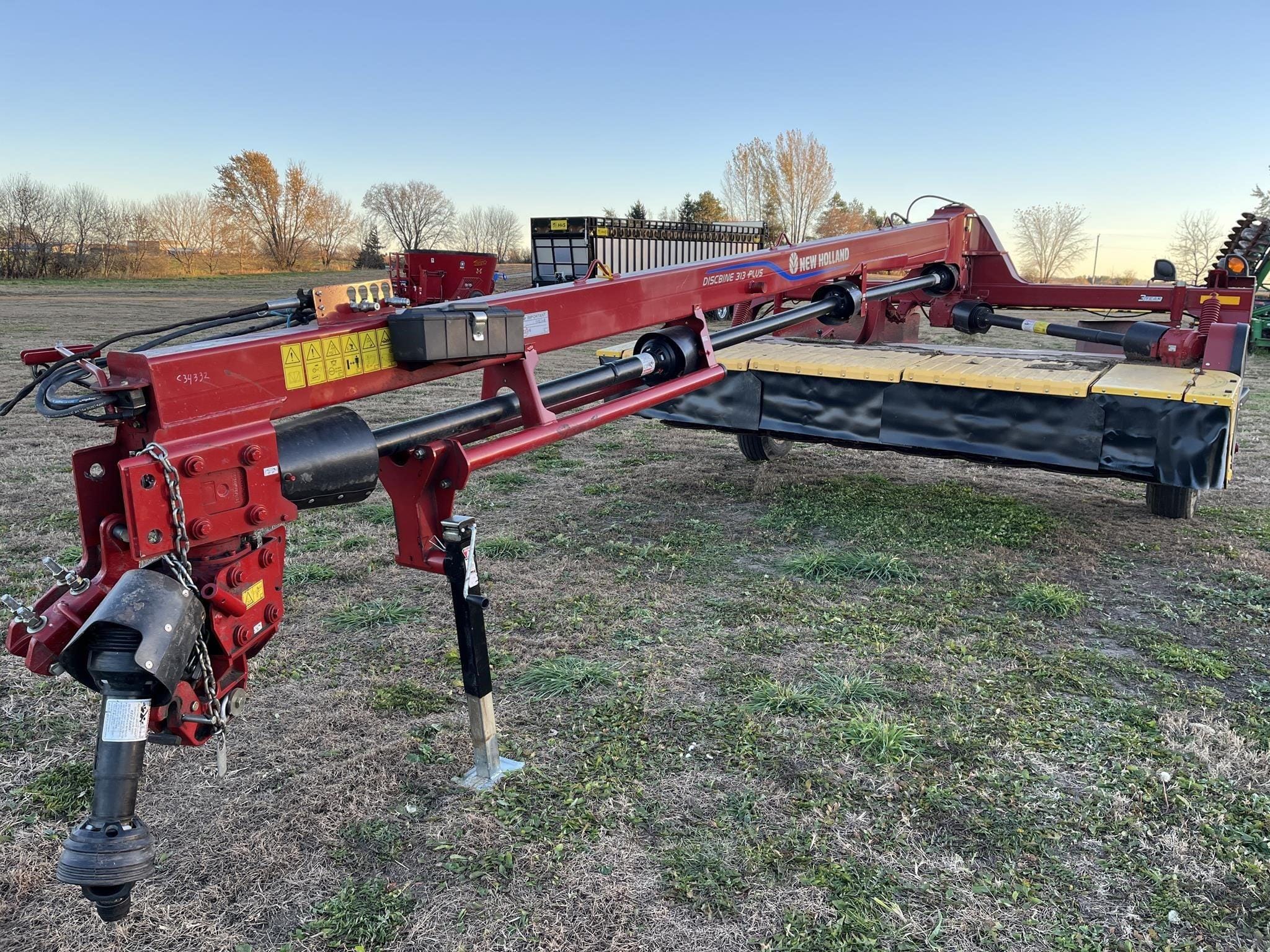 2023 New Holland 313 Plus Equipment Image0