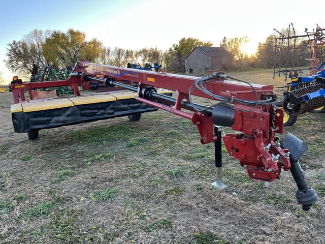 Image of New Holland 313 Plus equipment image 2