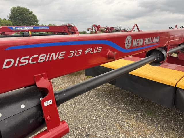 Image of New Holland 313 Plus equipment image 2
