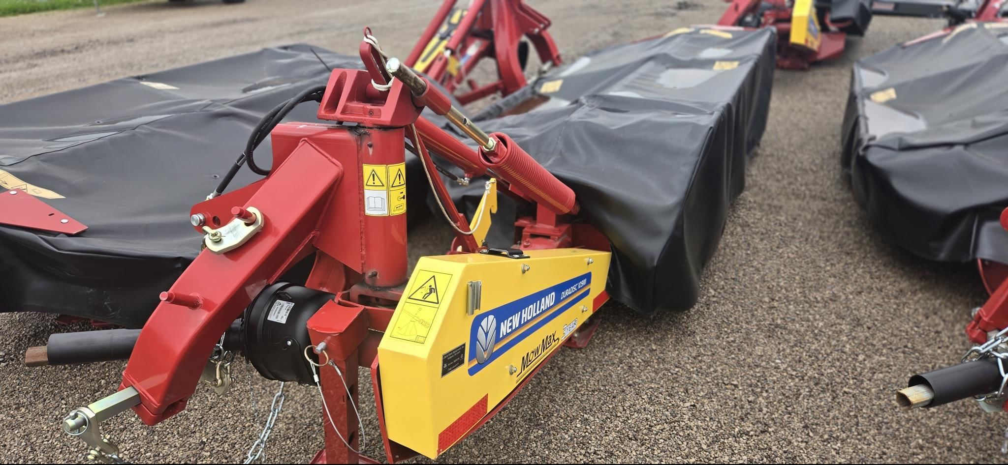 2023 New Holland Duradisc 109M Equipment Image0