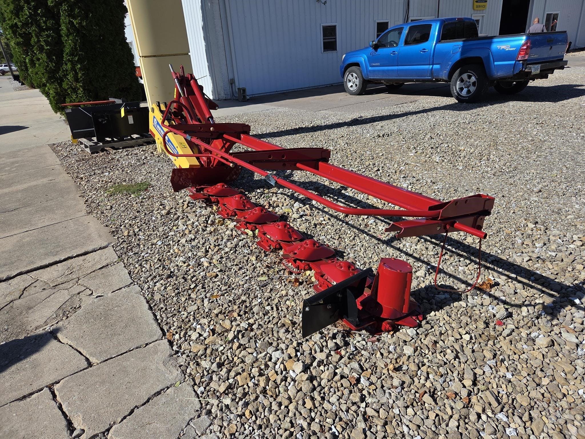 2023 New Holland Duradisc 109M Equipment Image0