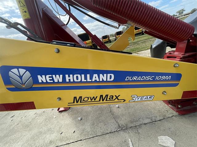 Image of New Holland Duradisc 109M equipment image 2