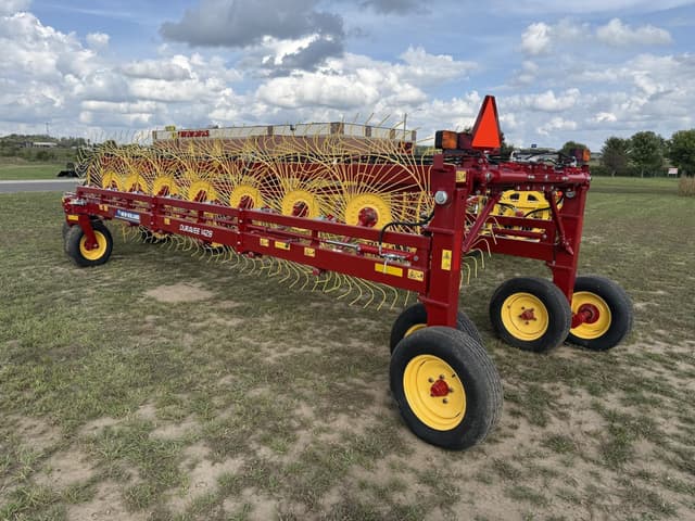 Image of New Holland Duravee 1428 equipment image 2