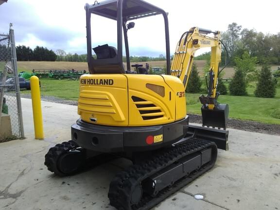 Image of New Holland E37C equipment image 2