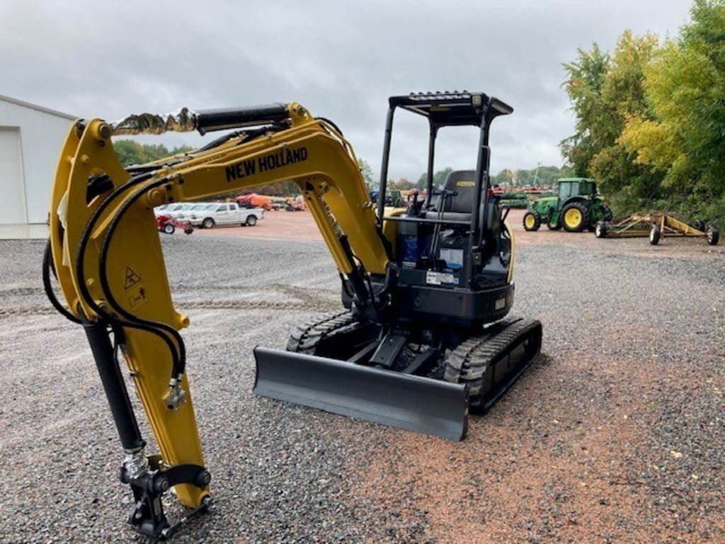 Main image New Holland E37C