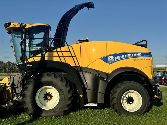 Image of New Holland FR780 equipment image 1