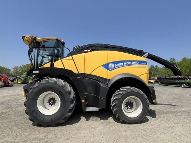 Image of New Holland FR920 equipment image 2
