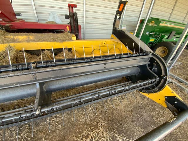 Image of New Holland H7150 equipment image 2