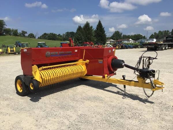 2023 New Holland Hayliner 275 Equipment Image0