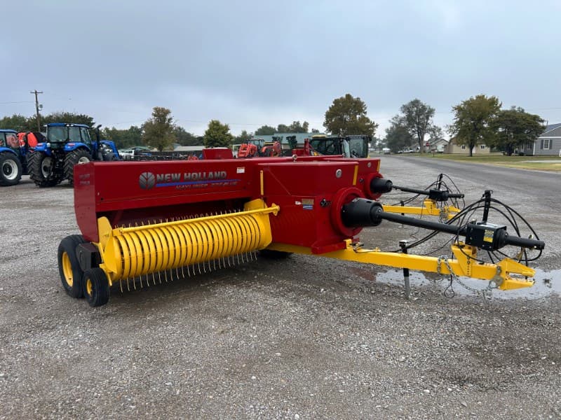 Image of New Holland Hayliner 275 Plus Primary Image