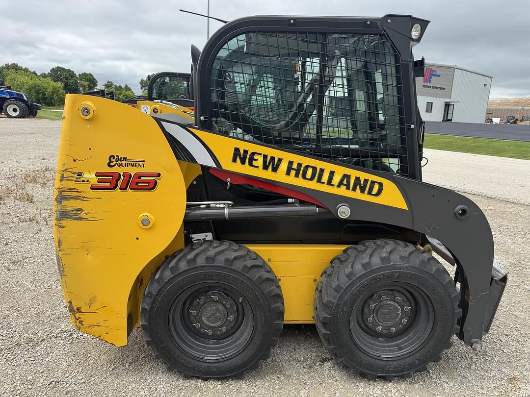 Image of New Holland L316 Image 0