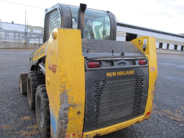 Image of New Holland L316 equipment image 2