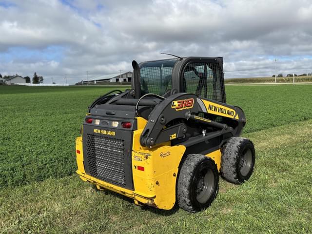 Image of New Holland L318 equipment image 4