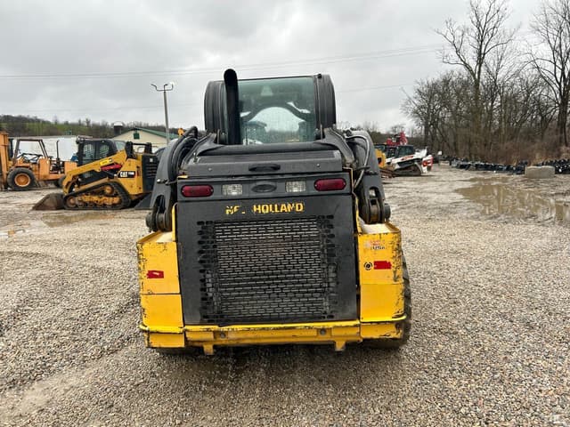 Image of New Holland L318 equipment image 2