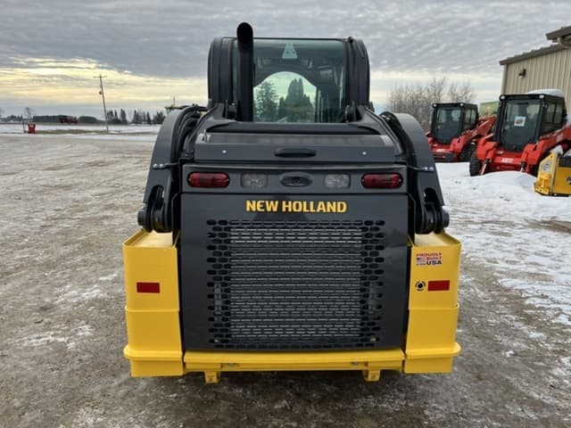 Image of New Holland L318 equipment image 3