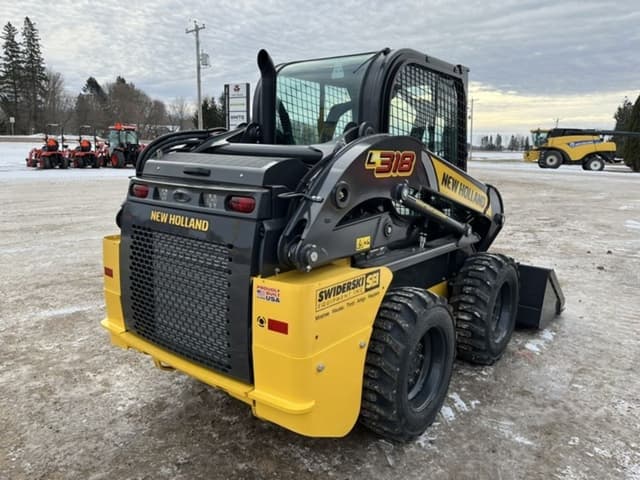 Image of New Holland L318 equipment image 4