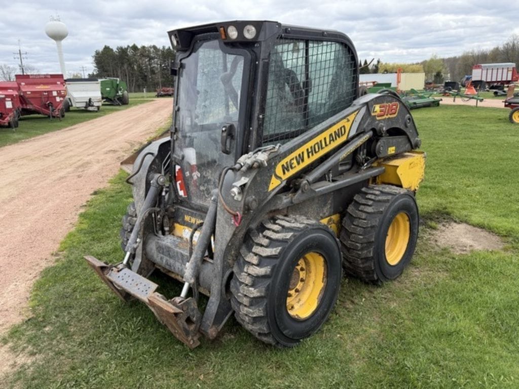 2023 New Holland L318 Equipment Image0
