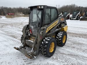 2023 New Holland L318 Image