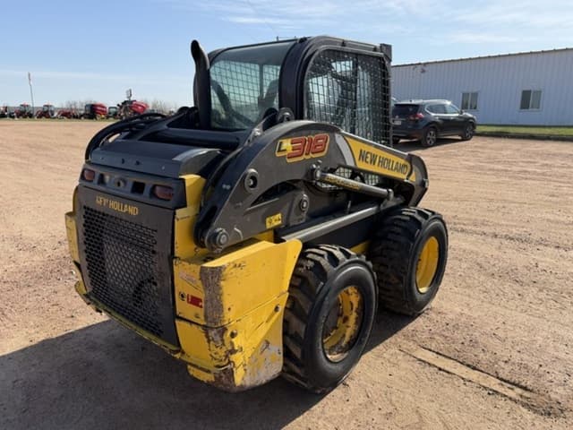 Image of New Holland L318 equipment image 4