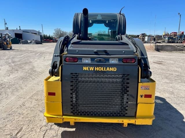 Image of New Holland L318 equipment image 4