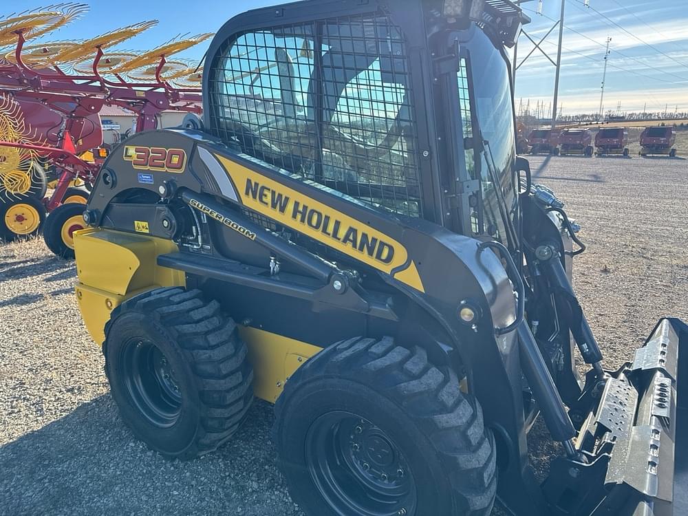 Image of New Holland L320 Image 0