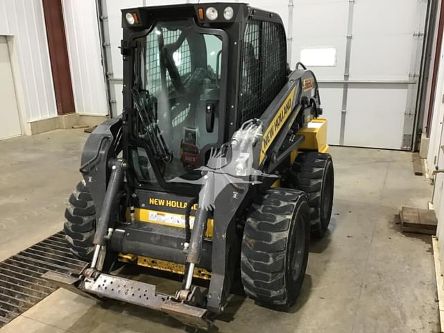 Image of New Holland L320 equipment image 4