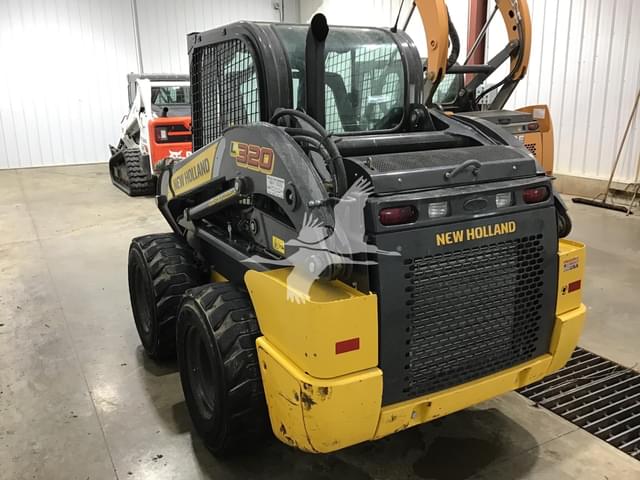 Image of New Holland L320 equipment image 3