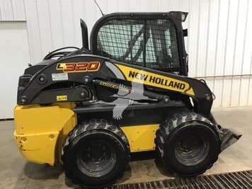 Main image New Holland L320