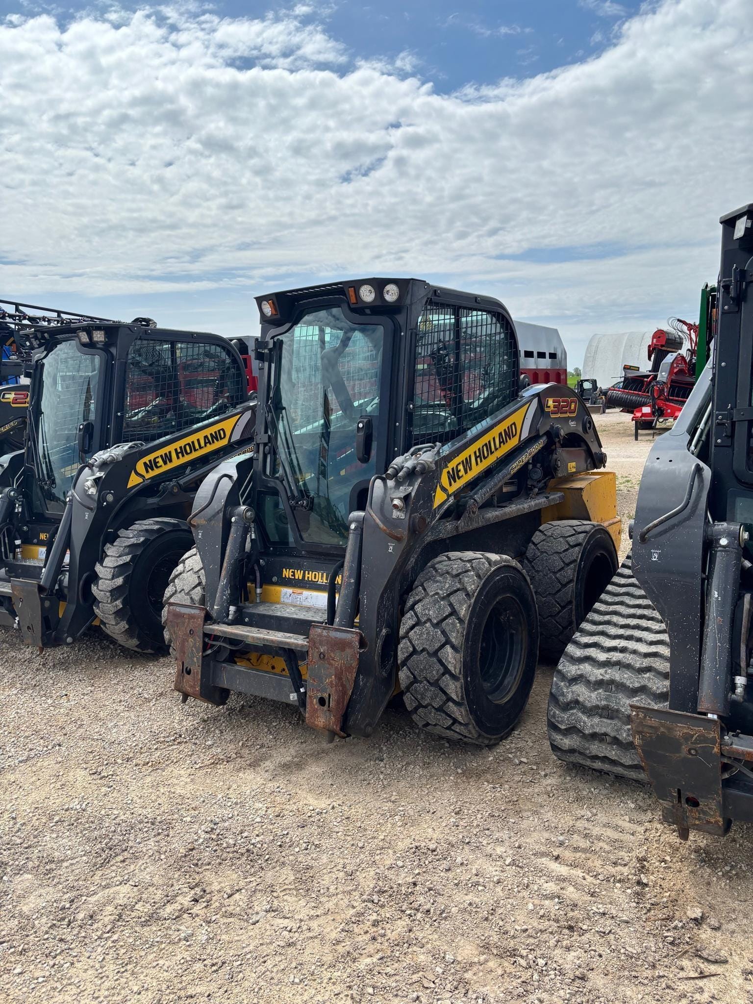 2023 New Holland L320 Equipment Image0