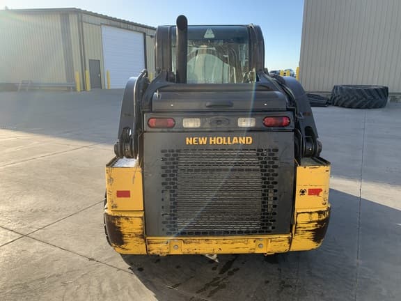 Image of New Holland L320 equipment image 3