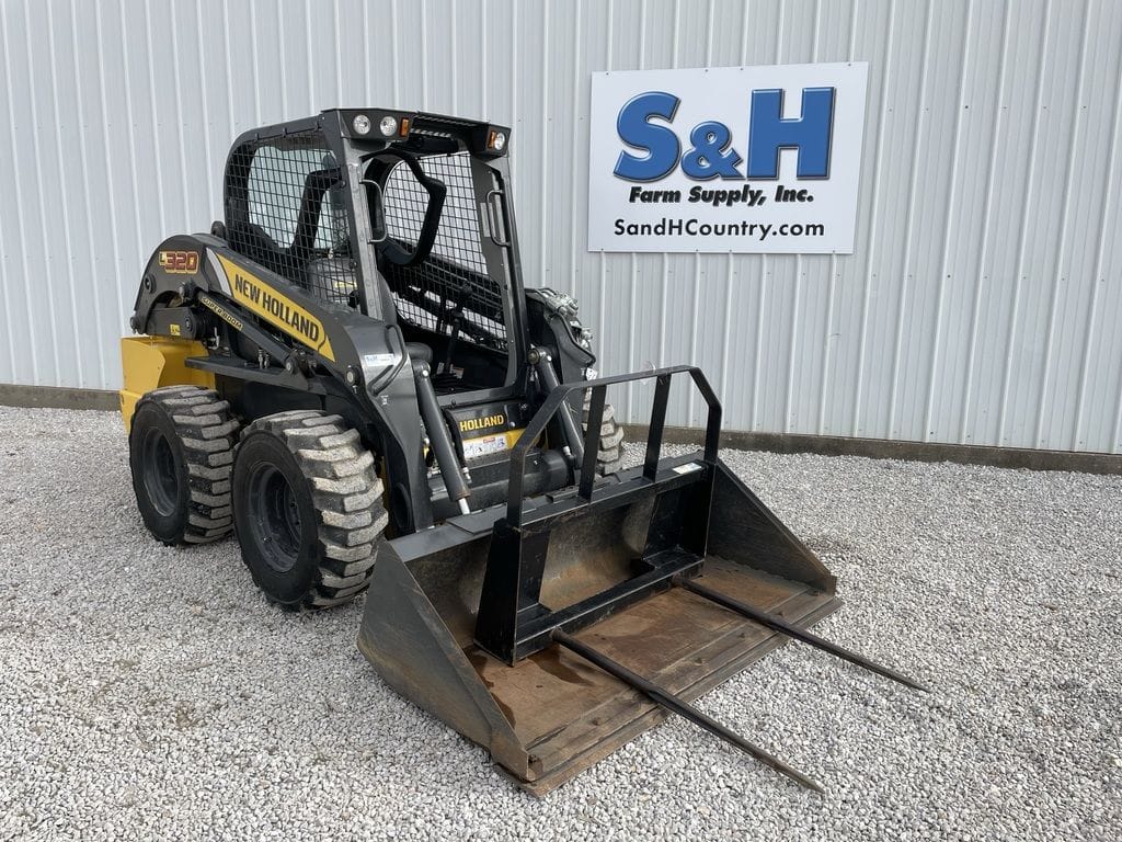2023 New Holland L320 Equipment Image0