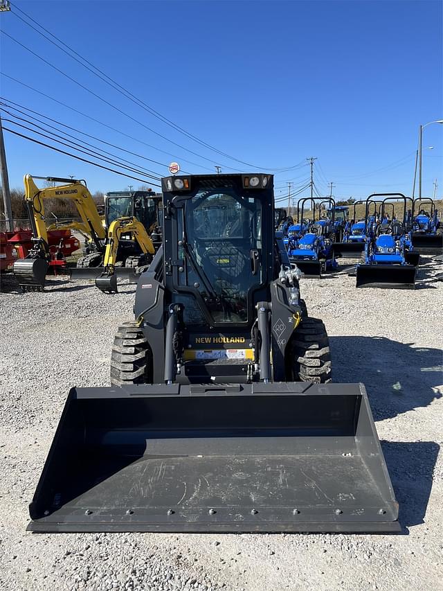 Image of New Holland L320 equipment image 1