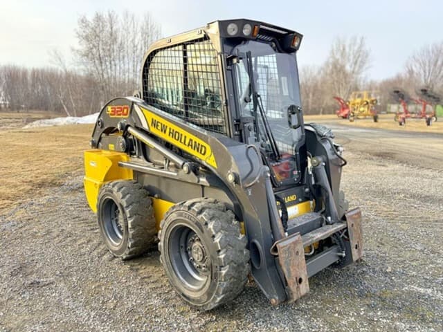 Image of New Holland L320 equipment image 1