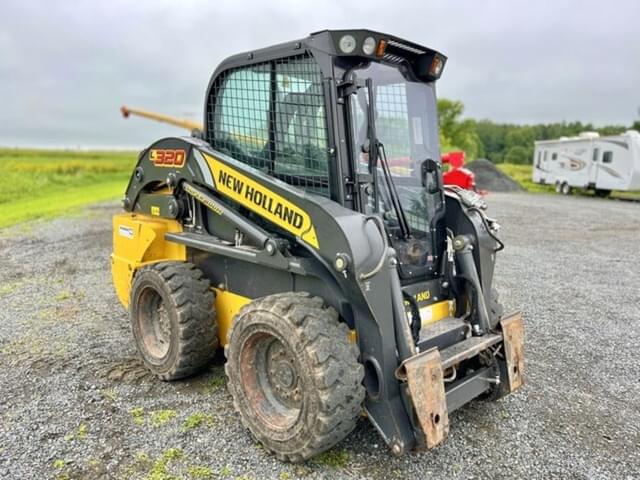 Image of New Holland L320 equipment image 1