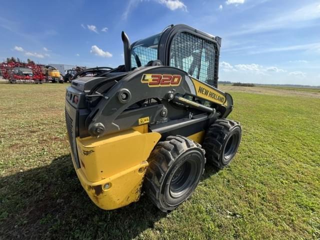 Image of New Holland L320 equipment image 4