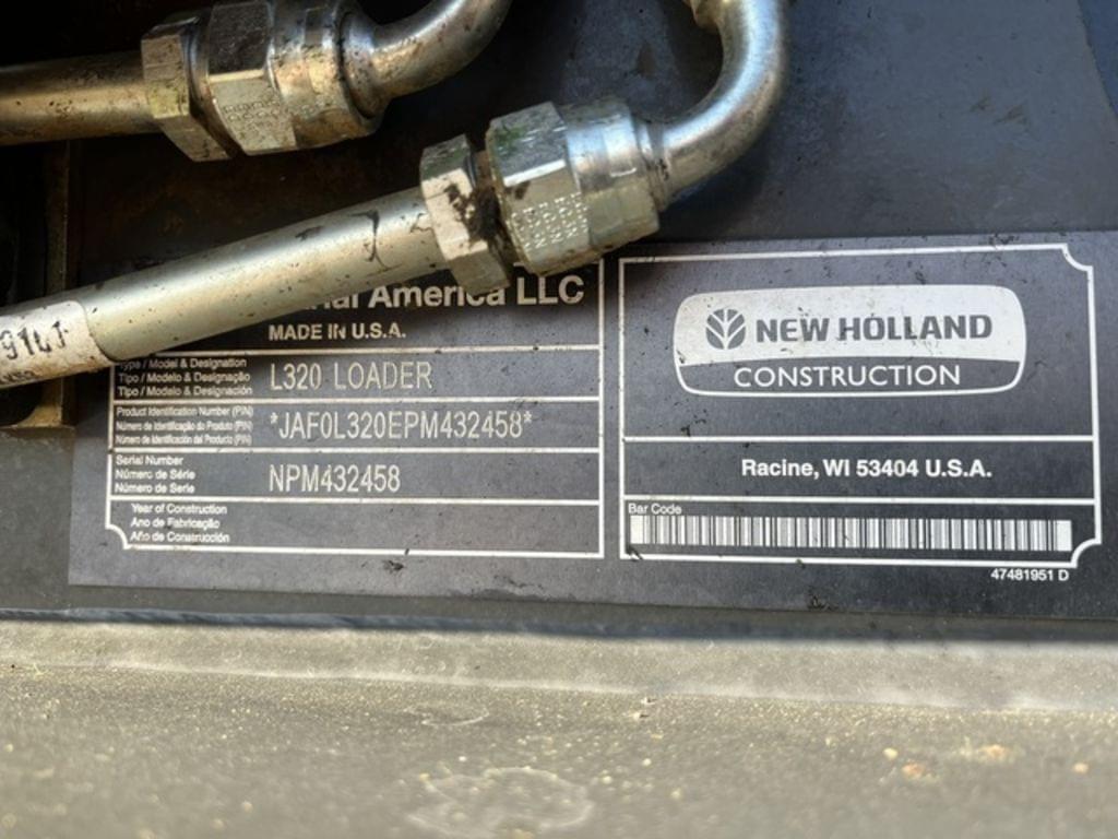 Image of New Holland L320 Image 1