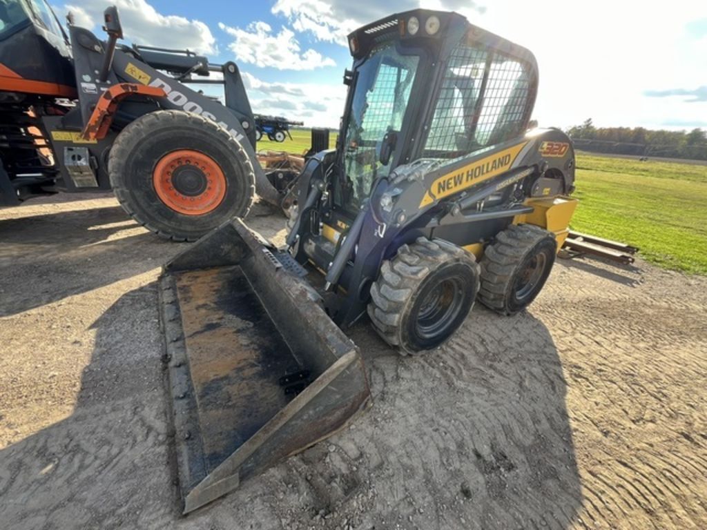 2023 New Holland L320 Equipment Image0