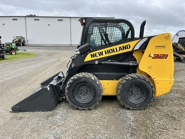 Image of New Holland L321 equipment image 2