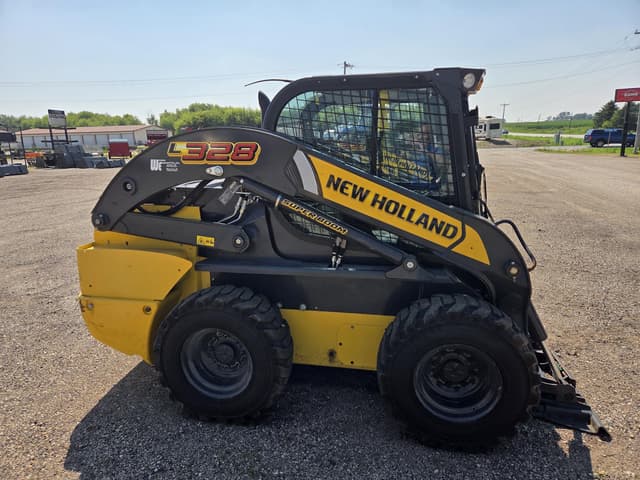 Image of New Holland L328 equipment image 3