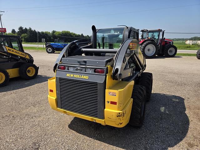 Image of New Holland L328 equipment image 2