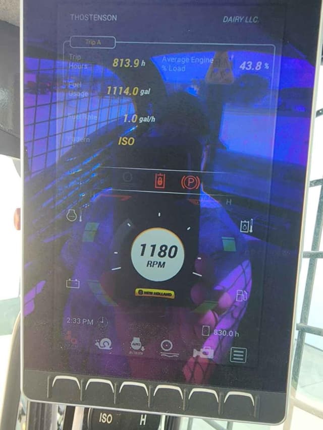 Image of New Holland L328 equipment image 4