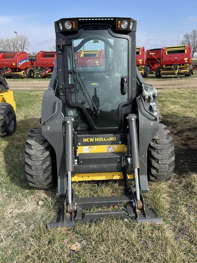 Image of New Holland L328 equipment image 1