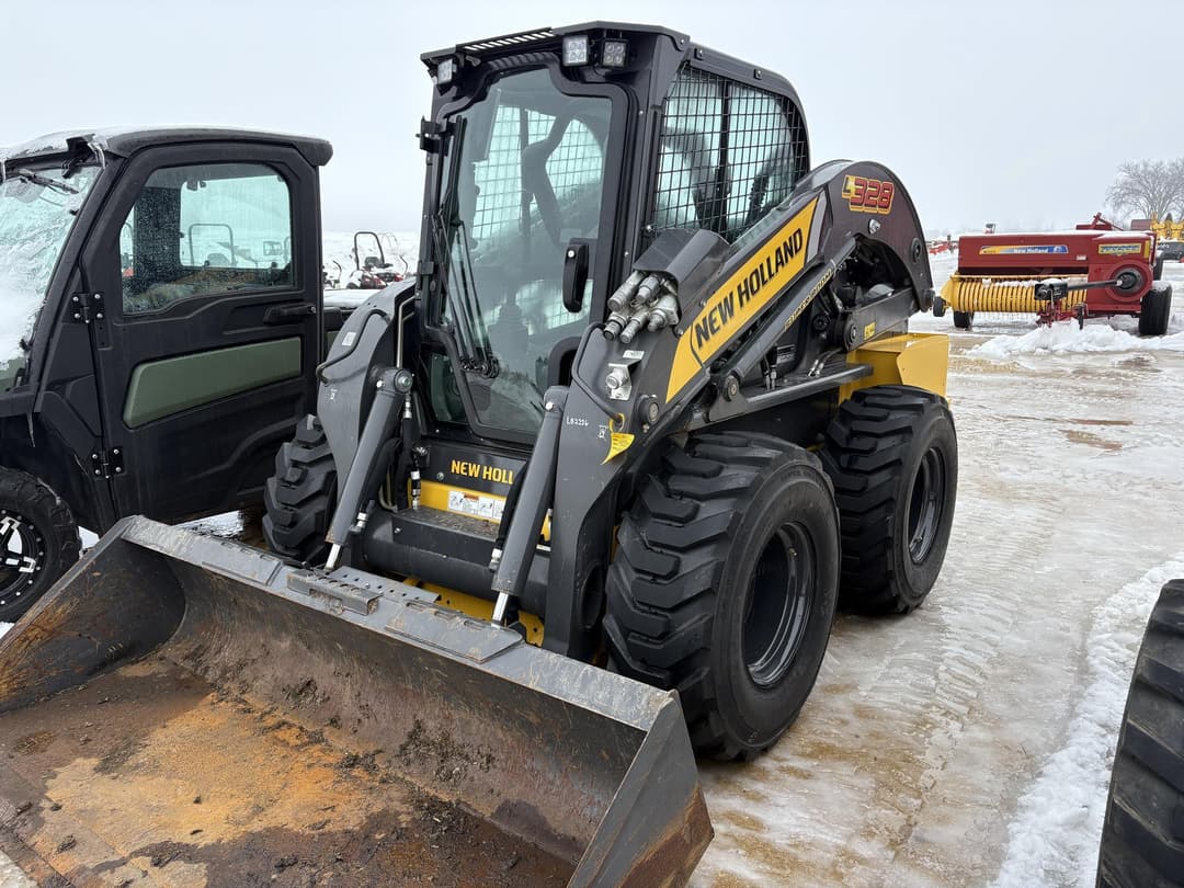 Image of New Holland L328 Primary image