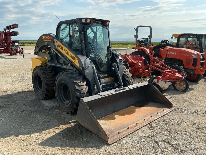 2023 New Holland L328 Equipment Image0