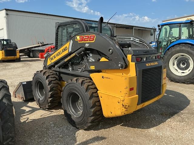 Image of New Holland L328 equipment image 3
