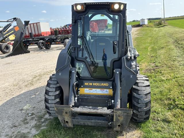 Image of New Holland L328 equipment image 3
