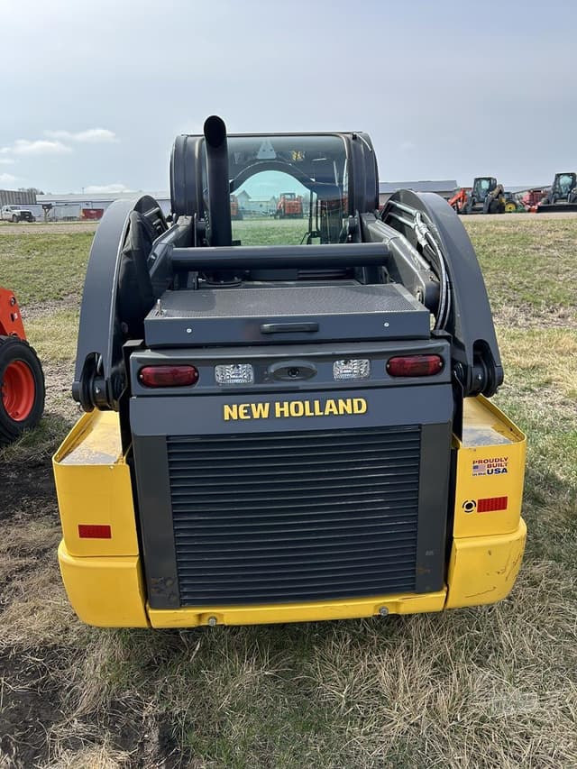 Image of New Holland L328 equipment image 4