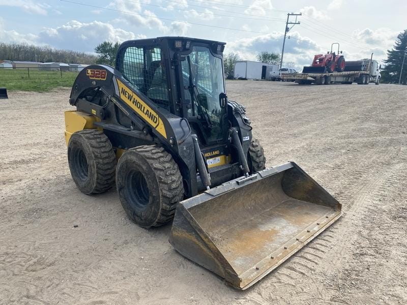 Main image New Holland L328