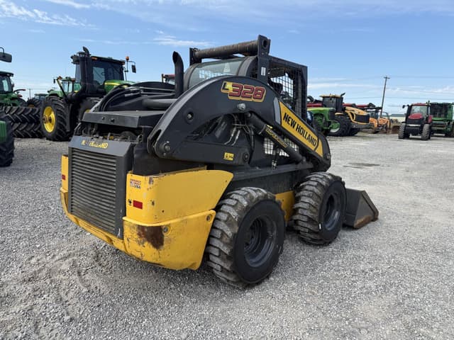 Image of New Holland L328 equipment image 4