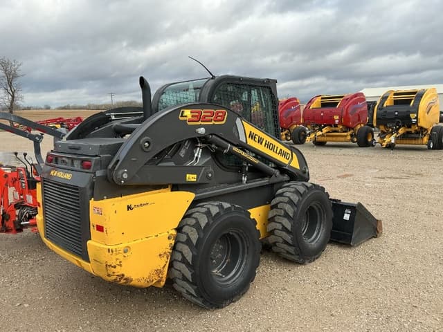 Image of New Holland L328 equipment image 3